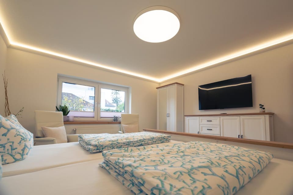 TV and multimedia, Living room, Bedroom