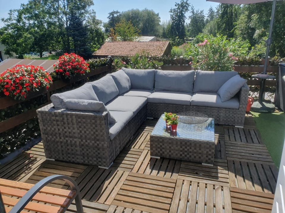 Zonnig appartement Maasbommel. Apartment in Gelderland, Netherlands