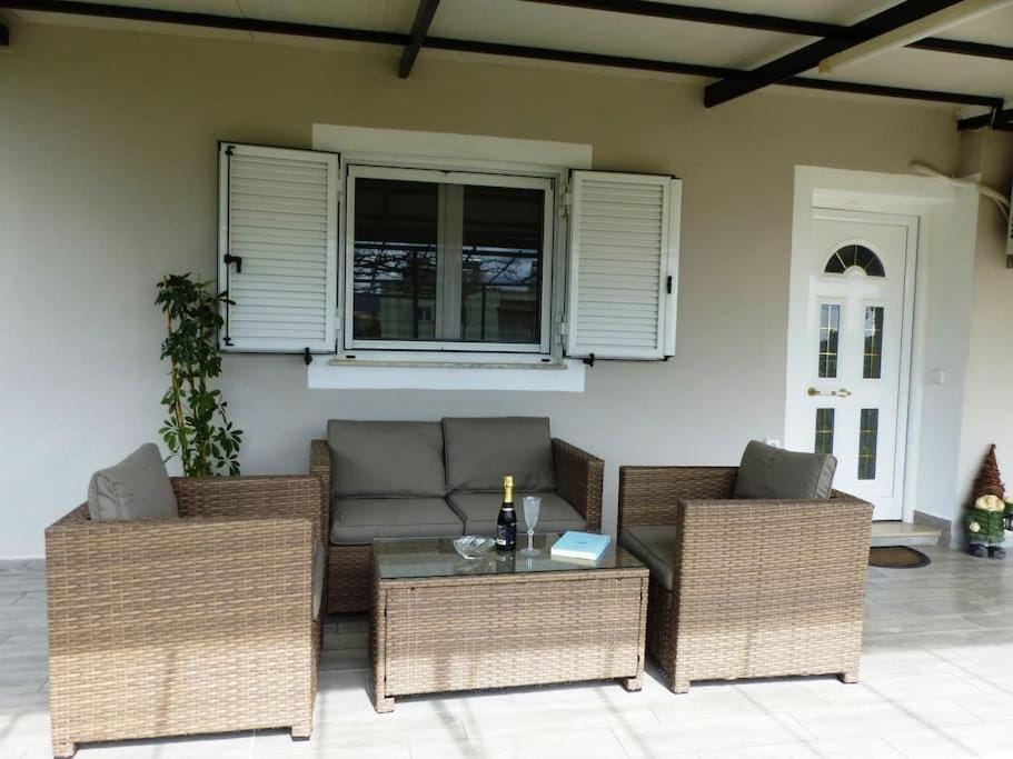Michaels Flower House Apartment in Corfu