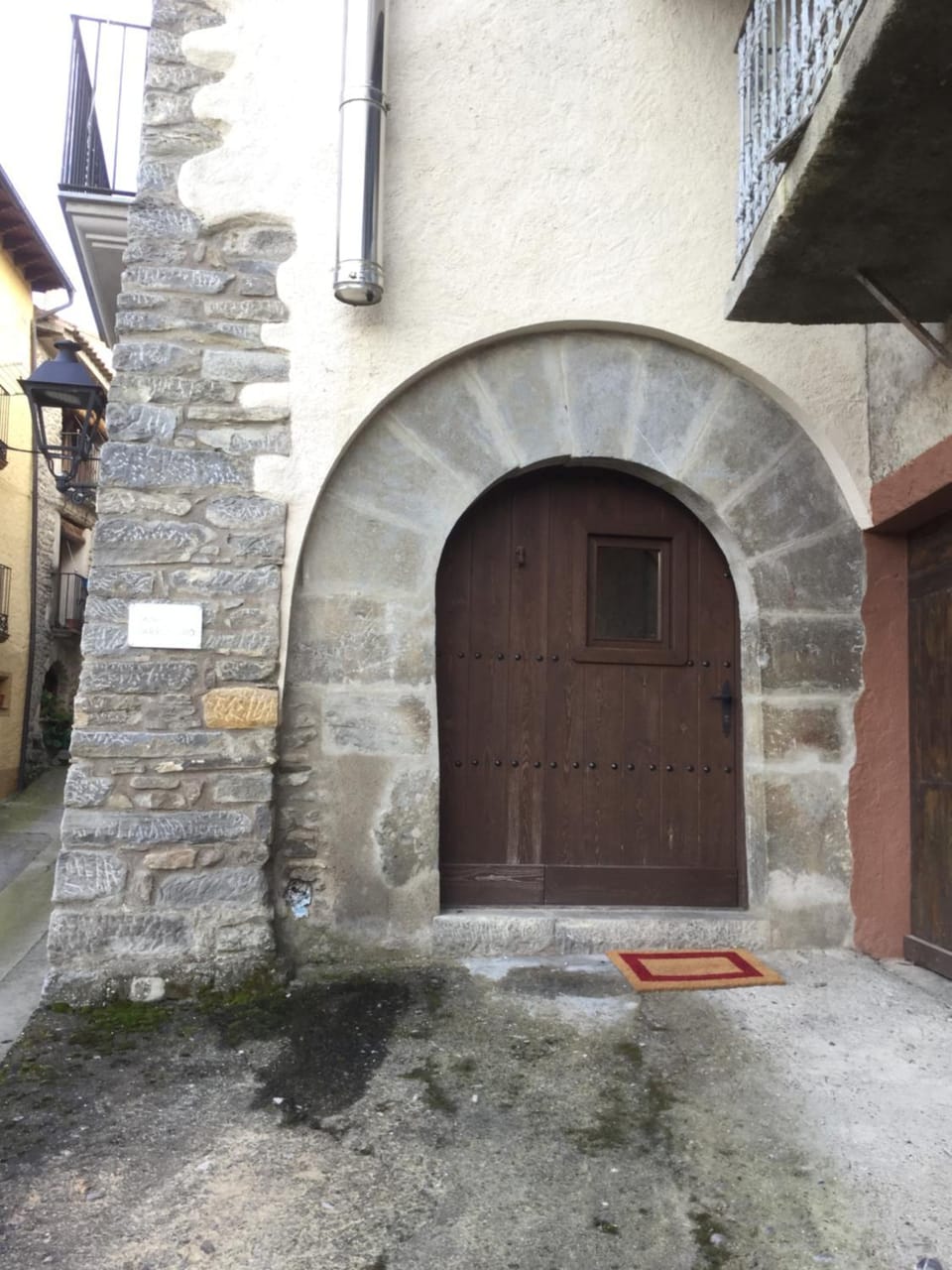 Facade/entrance