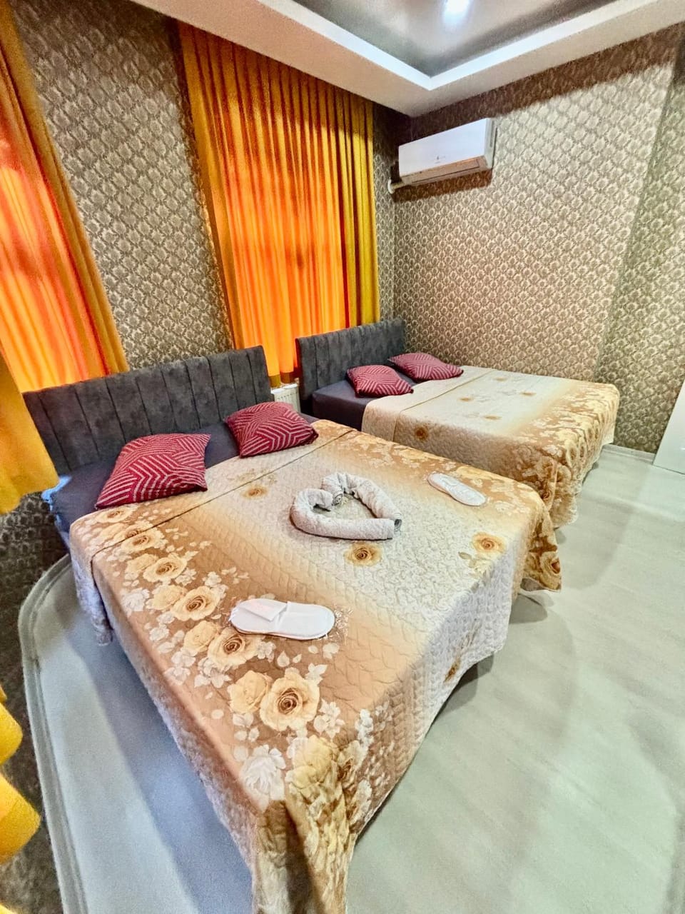 Seating area, Bedroom