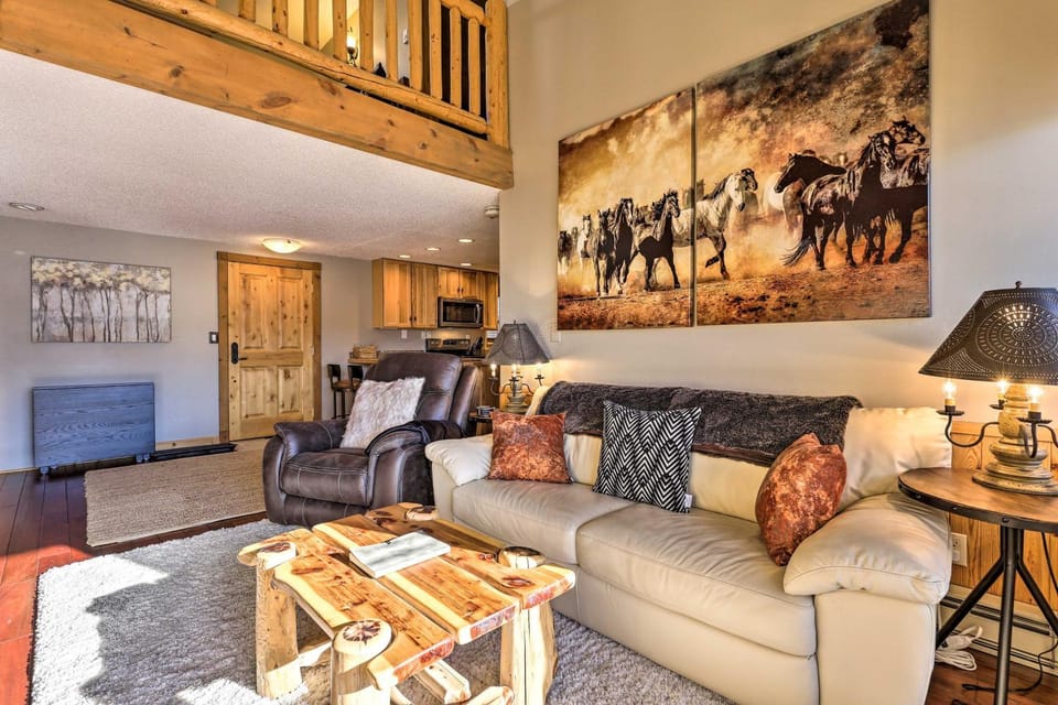 Steamboat Ski Getaway w/ Balcony & Resort Views! House in Steamboat Springs