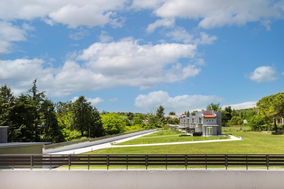 Property building, Garden view