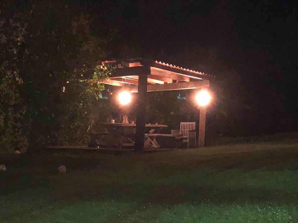 Patio, BBQ facilities