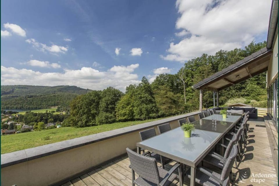 Villa du Lac de Coo Villa in Wallonia, Belgium