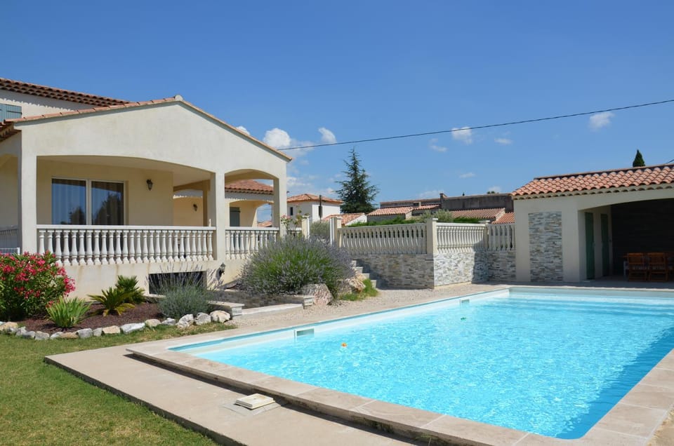 Vue Sainte Victoire, proche Aix-en-Provence Apartment in French Riviera