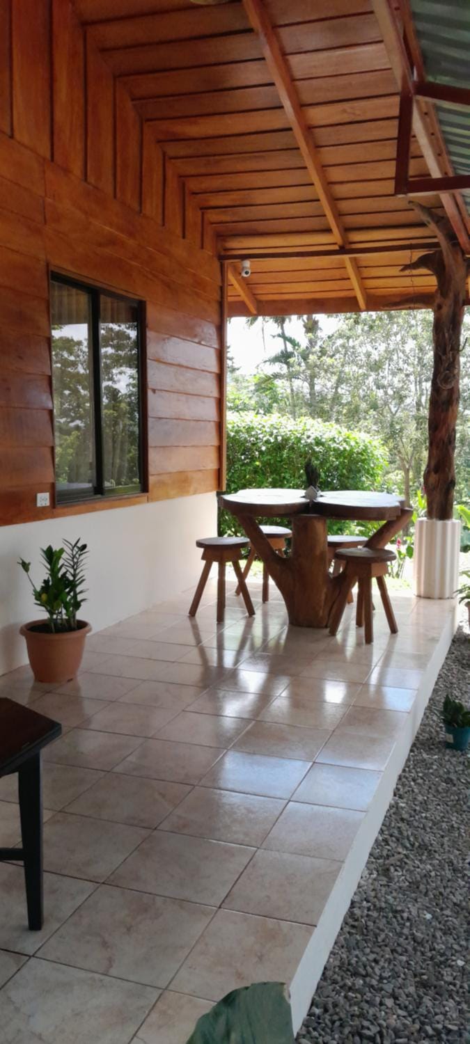 Cabaña ITZE House in Alajuela Province