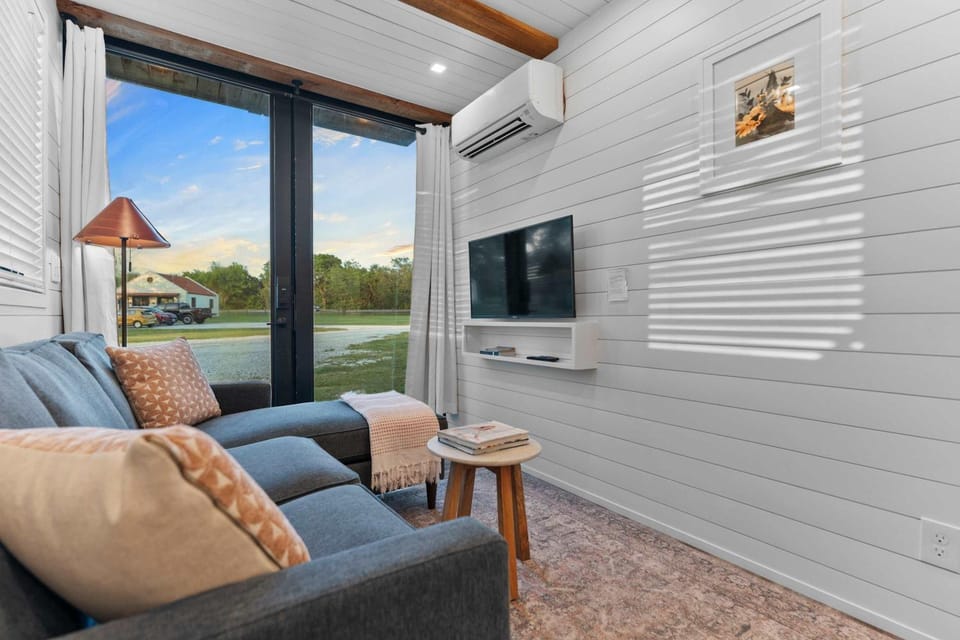 Stunning 2-Story Container Home with Rooftop Terrace House in Rio Grande