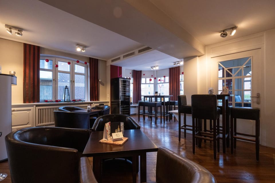 Lounge or bar