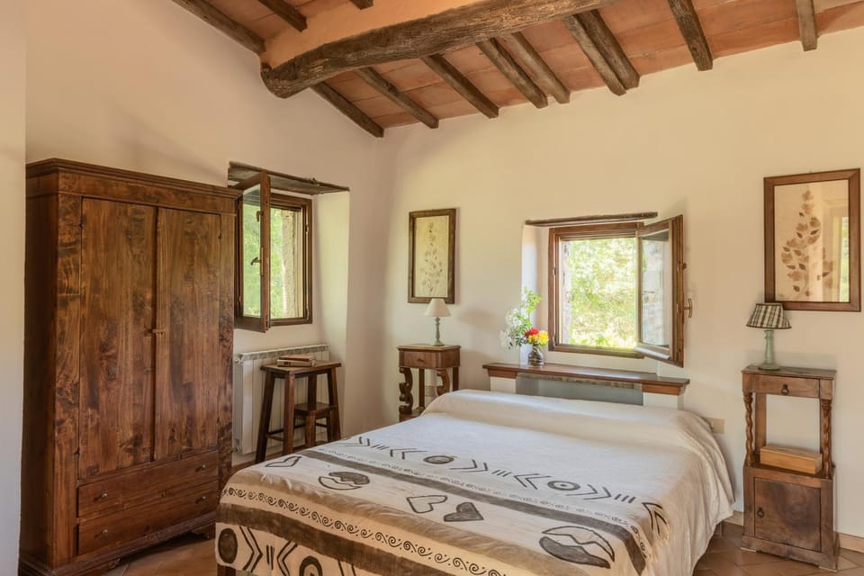 Bed and Breakfast Le Pianore Farm Stay in Tuscany