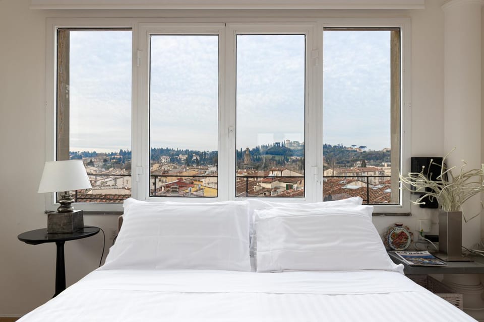 Bedroom, City view, Mountain view