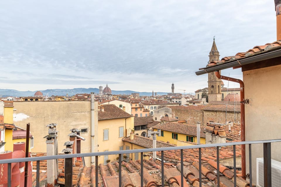Balcony/Terrace, City view, Landmark view, Quiet street view