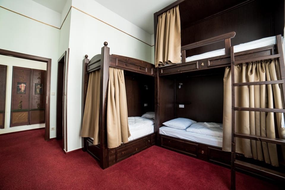 bunk bed