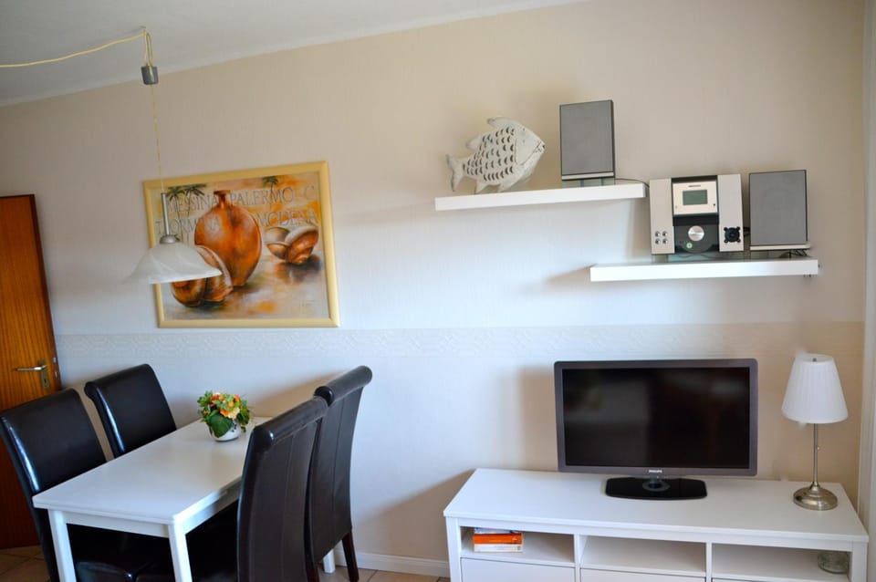 TV and multimedia, Dining area