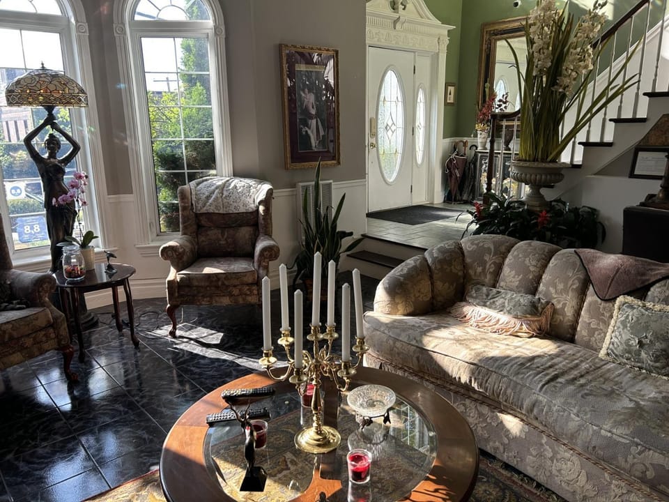 Seating area