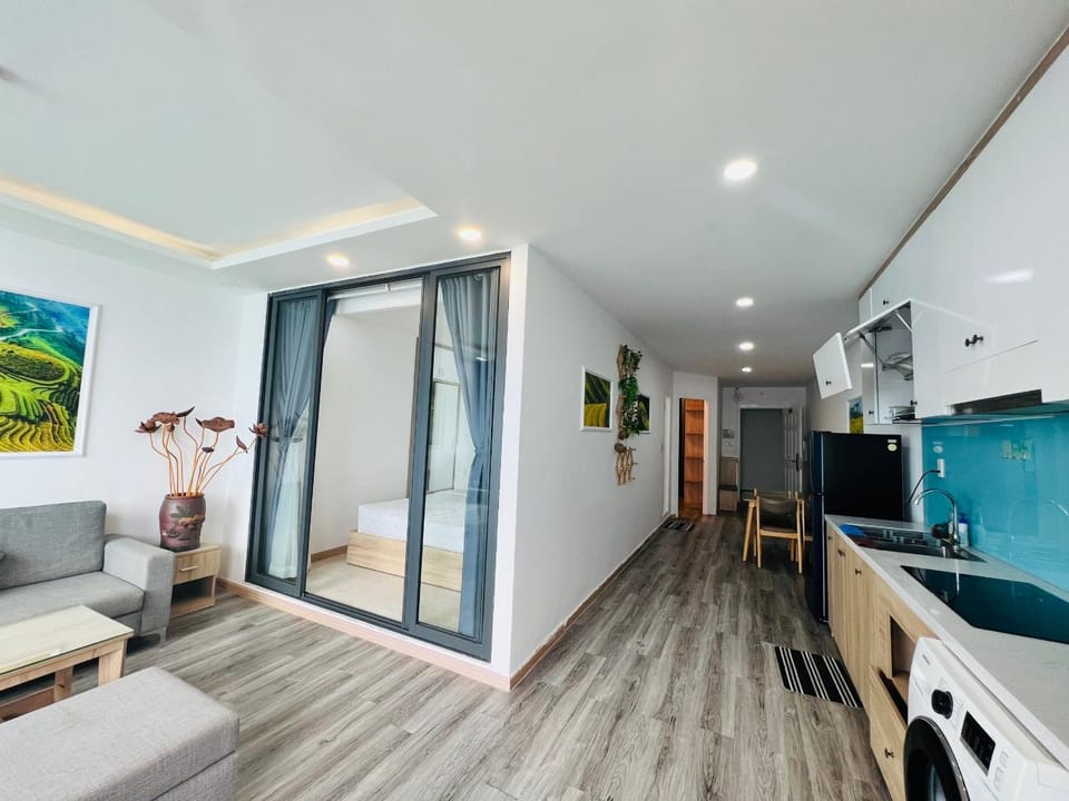 Kitchen or kitchenette, Seating area, minibar