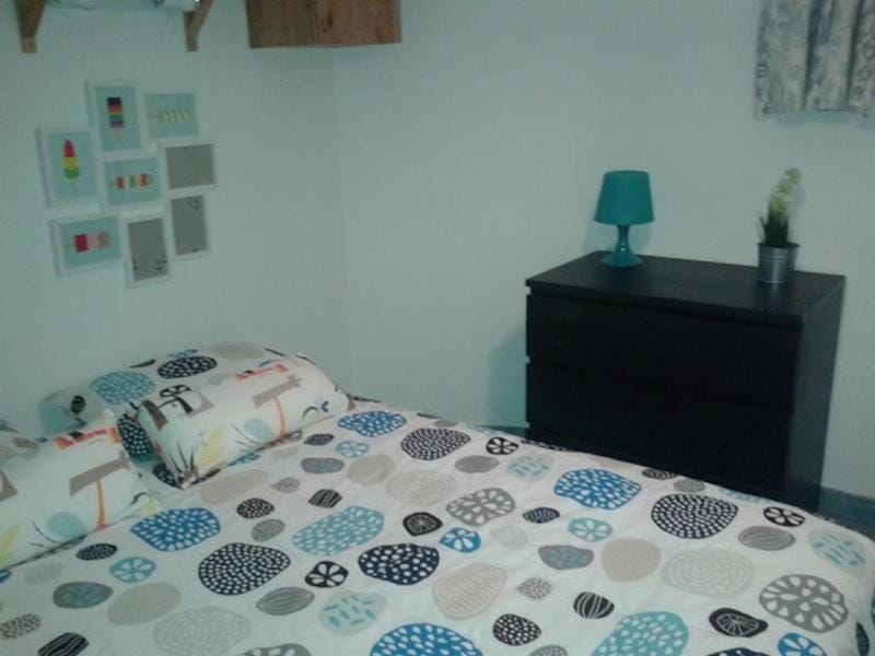 Bed, Photo of the whole room, Bedroom