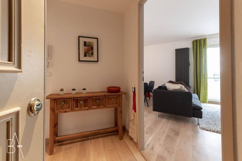 LEsperluette - 44 sqm apartment with garage & balcony in the city center Apartment in Annecy