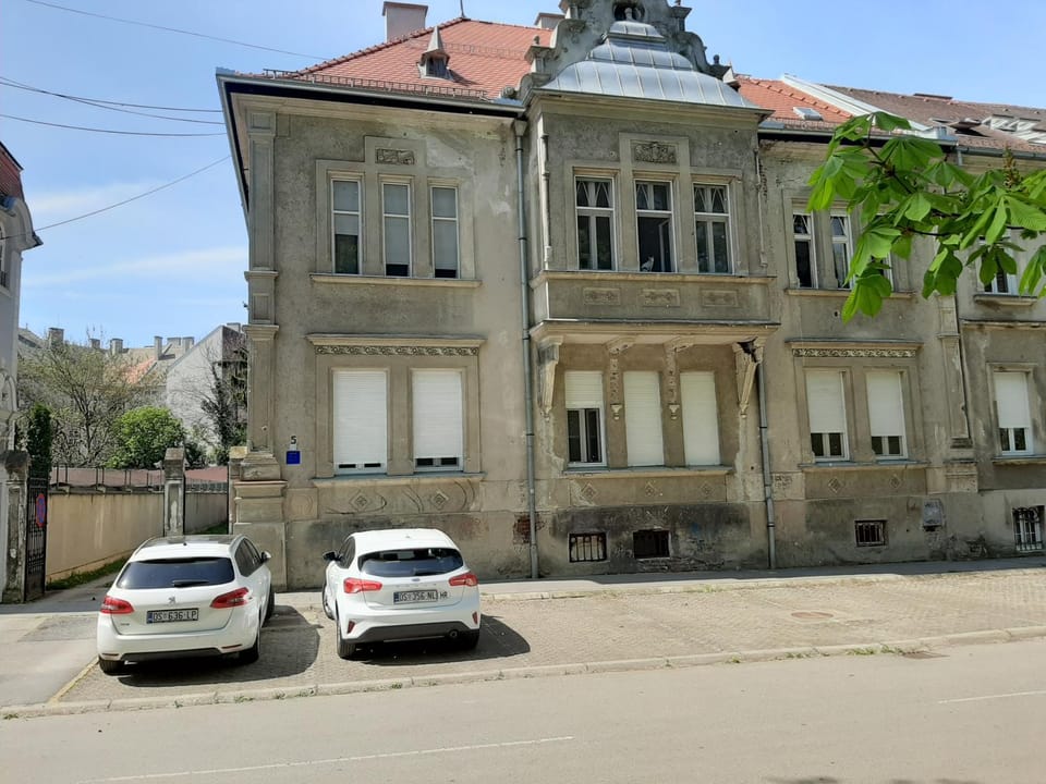 Property building, Day, Parking