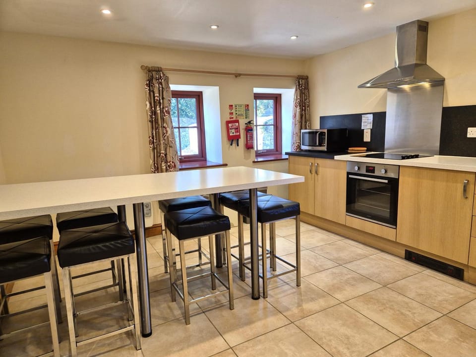 Kestrel Farmhouse House in Wales