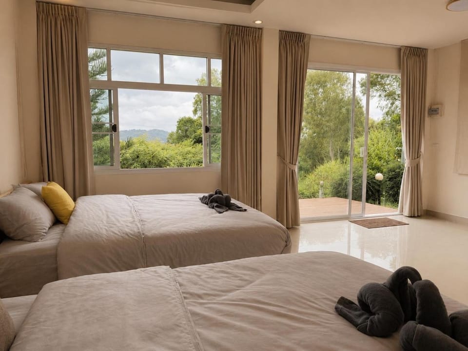 View (from property/room), Photo of the whole room