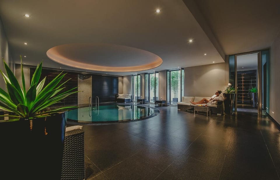 Spa and wellness centre/facilities, Swimming pool