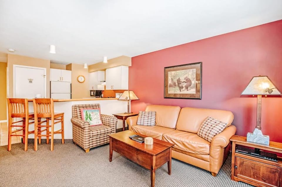 Crystal Mountain Condo - Wintergreen 535 House in Michigan