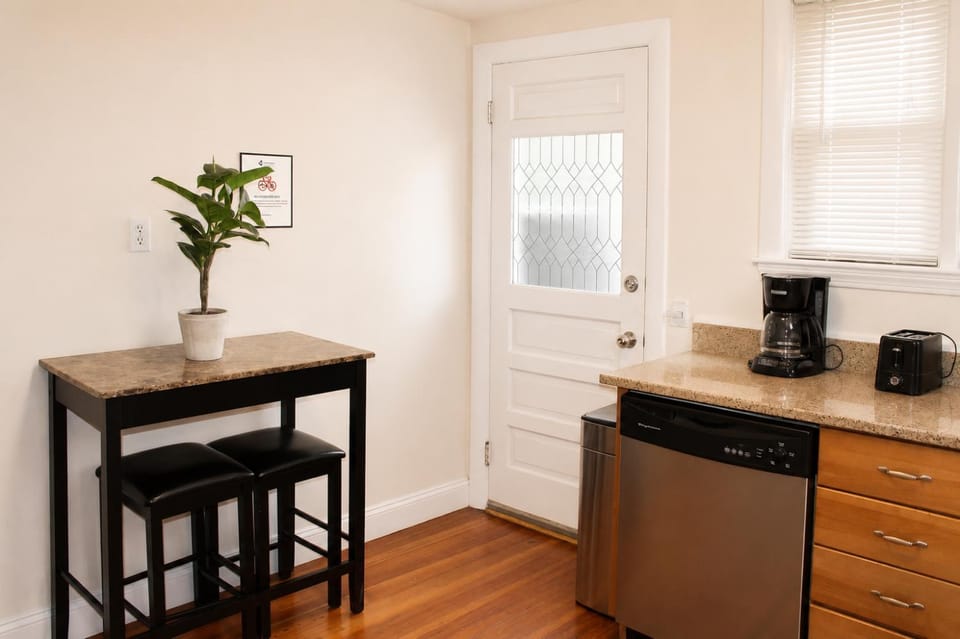 Stylish 1BR in Malden #3 Apartment in Malden