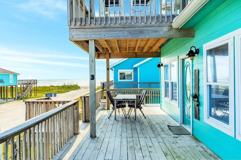 Las Brisas - Big Ocean Views, Easy Beach Access! House in Surfside Beach