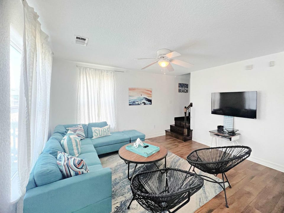 Just Take It Easy - Modern Decor, Chill Vibe! House in Surfside Beach