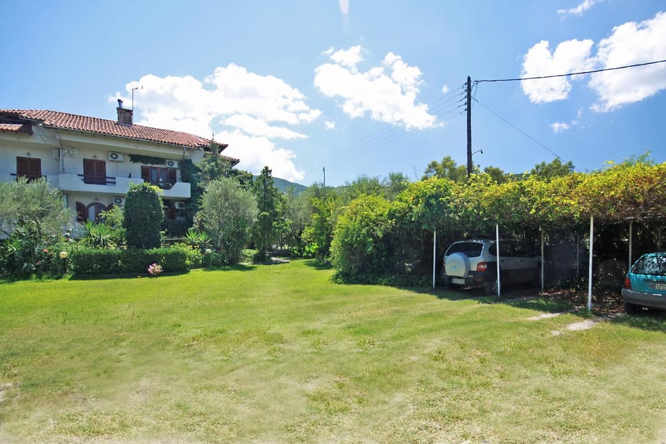 Garden, On site, Area and facilities