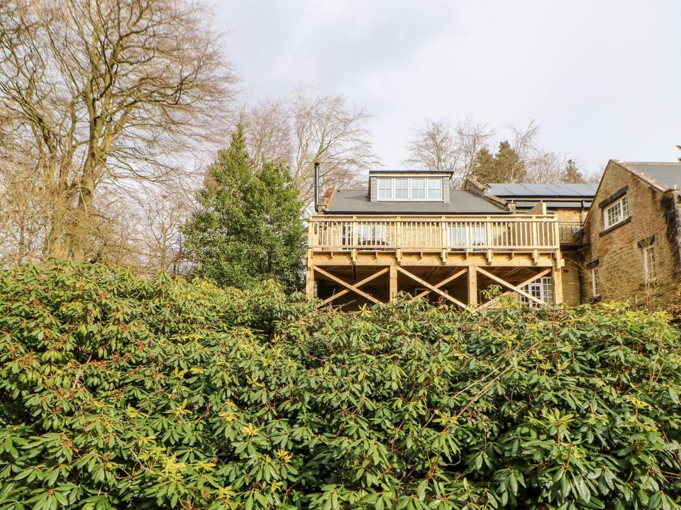 Folly Lodge House in England