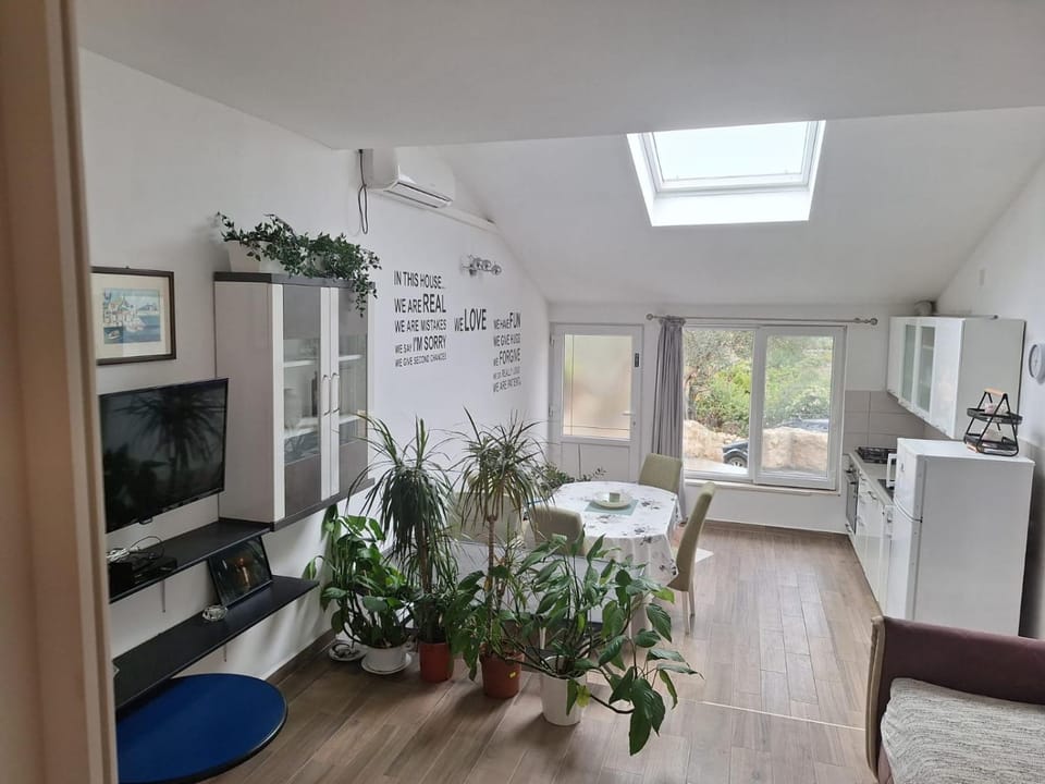 Apartment Maslina Apartment in Dubrovnik-Neretva County