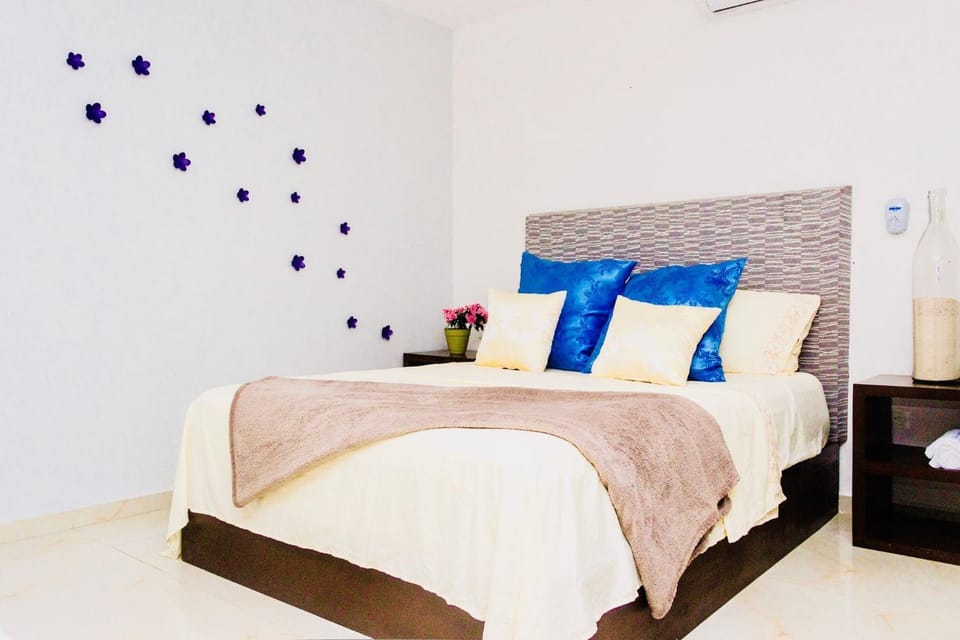 Bed, Bedroom, air conditioner