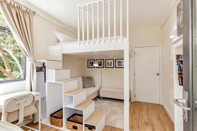 Bed, Living room, Other, Photo of the whole room, Decorative detail, Seating area, Bedroom, Area and facilities, bunk bed