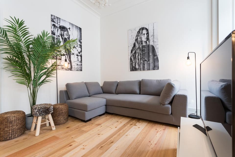 Communal lounge/ TV room, Living room