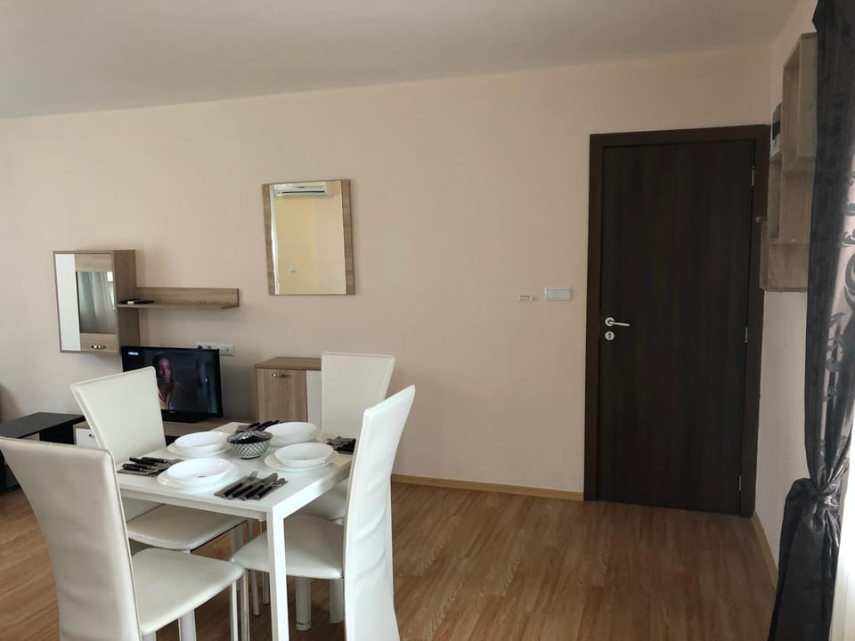 Palace De Luxe - Apartments Apartment in Pomorie