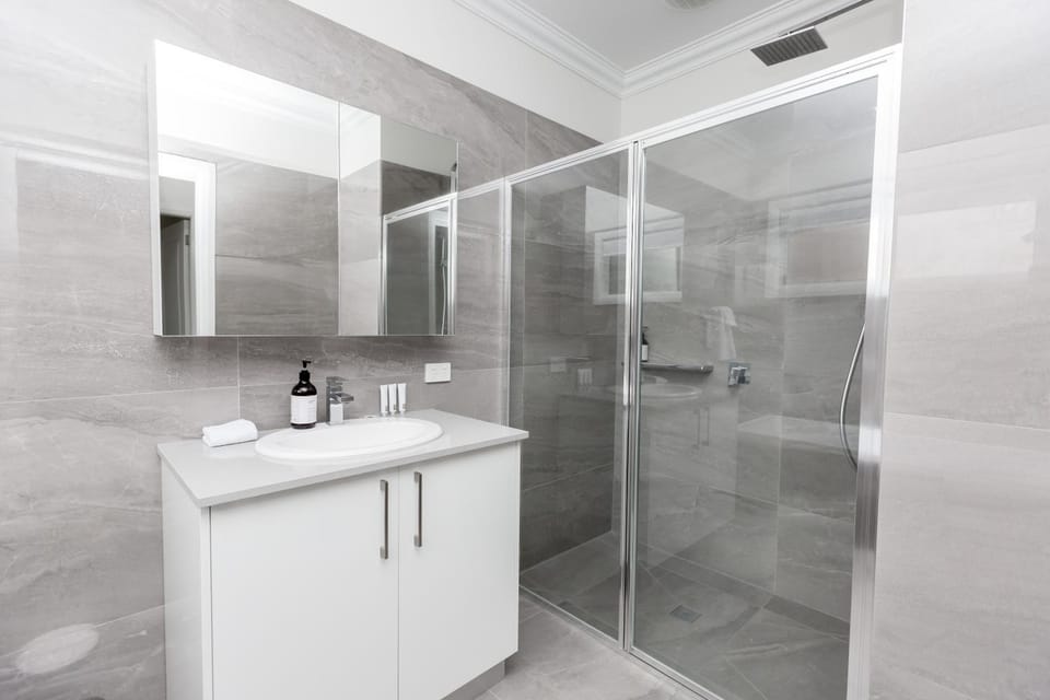 Shower, Bathroom, Bath