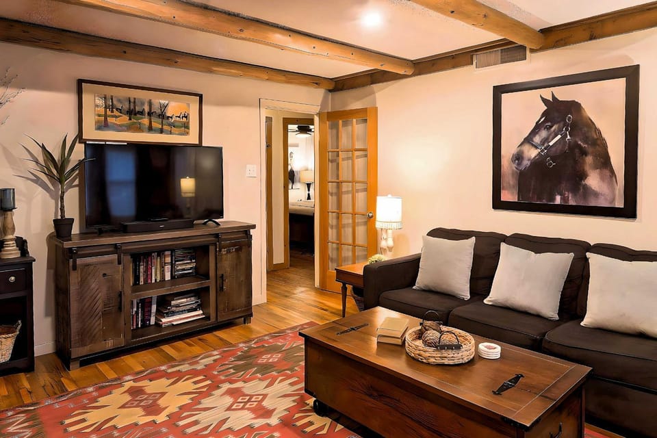 Pet-Friendly Clovis Home: Yard, Pergola & Hot Tub House in Clovis