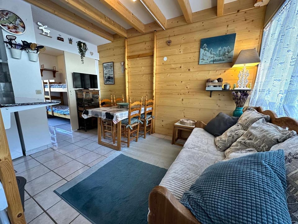 Studio mezzanine pour 4 pers. à Villard-de-Lans, animaux admis - FR-1-515-113 Apartment in Provence-Alpes-Côte d'Azur