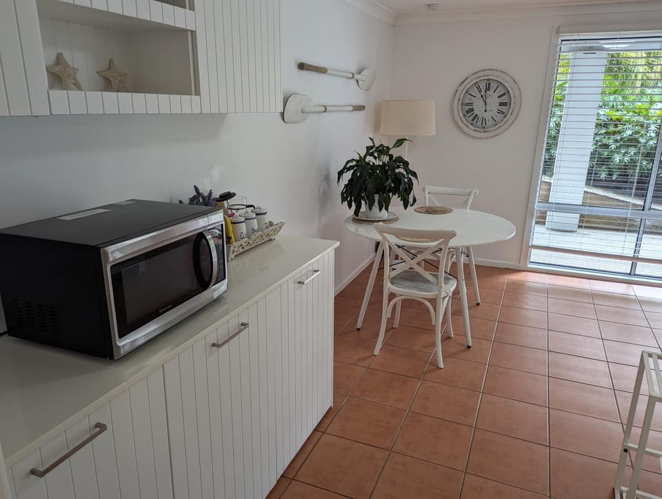 Sapphire Beach Pet Friendly Beach 5 minute walk Apartment in Sapphire Beach