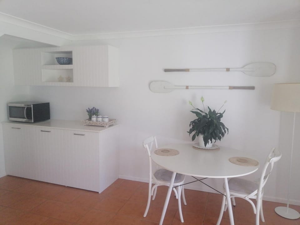 Sapphire Beach Pet Friendly Beach 5 minute walk Apartment in Sapphire Beach