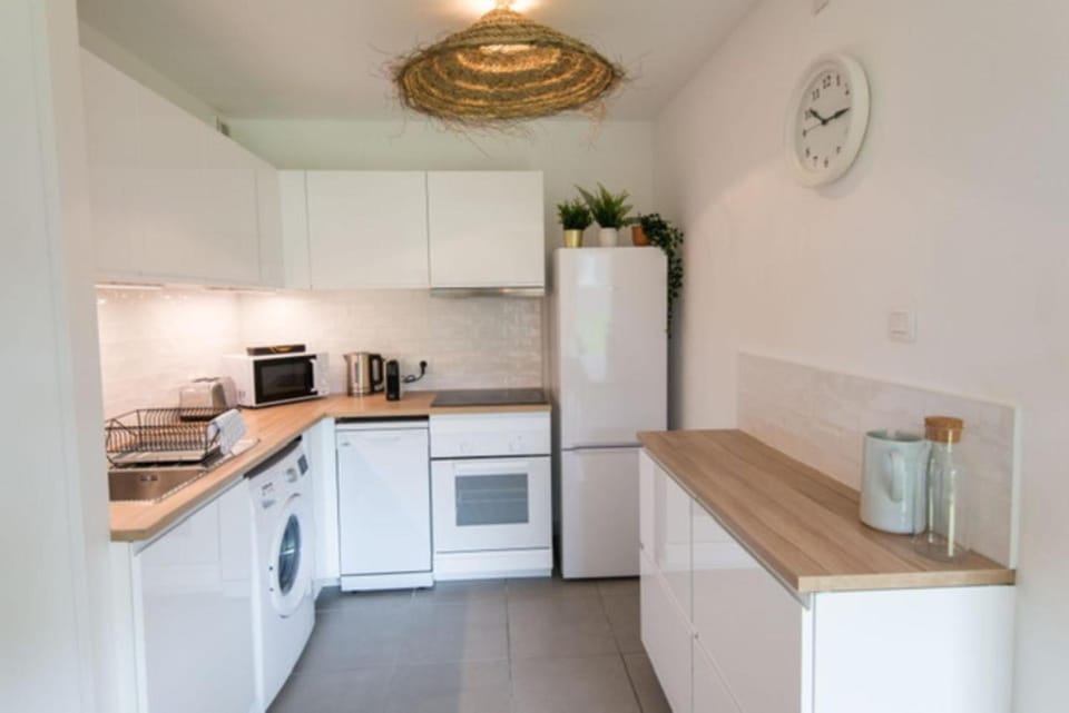 dishwasher, microwave, oven, stove, toaster, washing machine