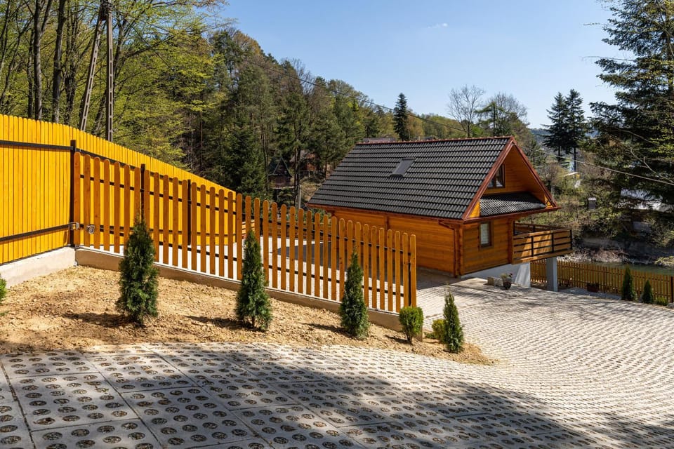 Property building, Area and facilities