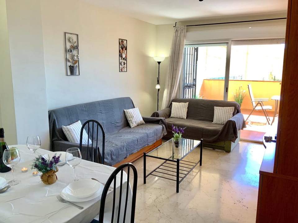 Living room, Seating area, Dining area