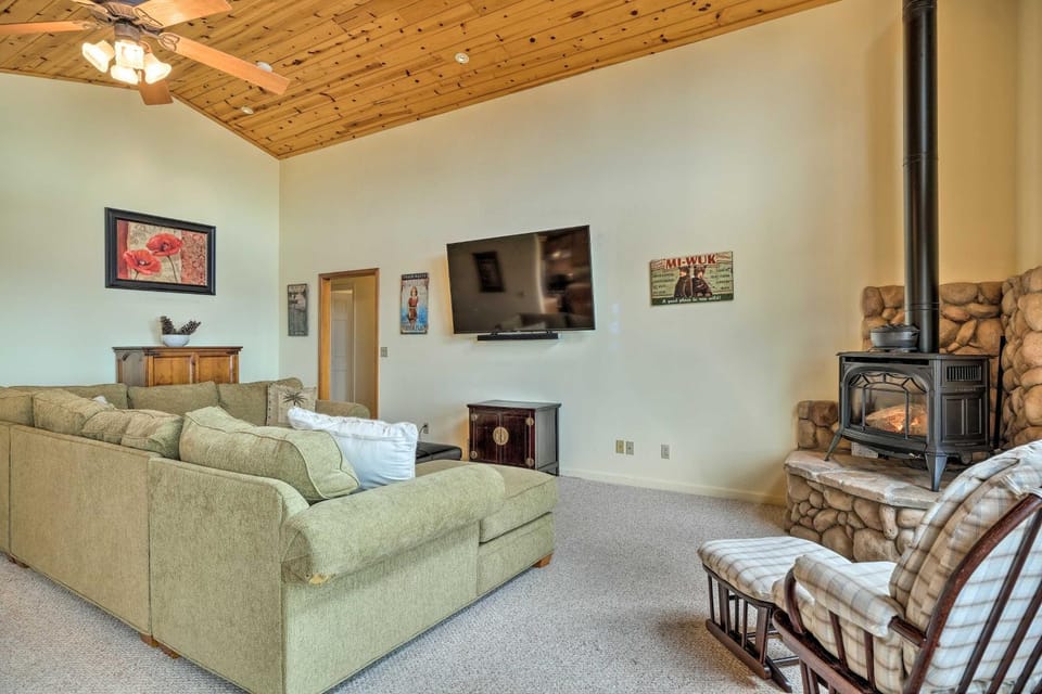 Near Hiking: Home w/ Deck in Twain Harte! House in Calaveras County