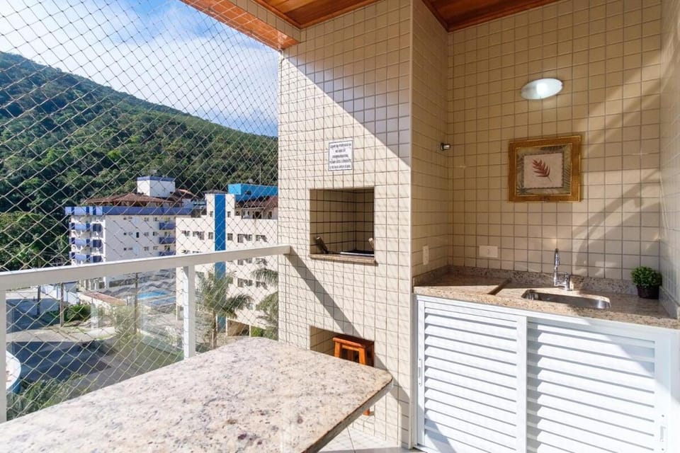 BHU 8 - Jacarandá · BH8: APTO NA PRAIA - ESTRUTURA DE HOTEL 5 ESTRELAS Apartment in Ubatuba