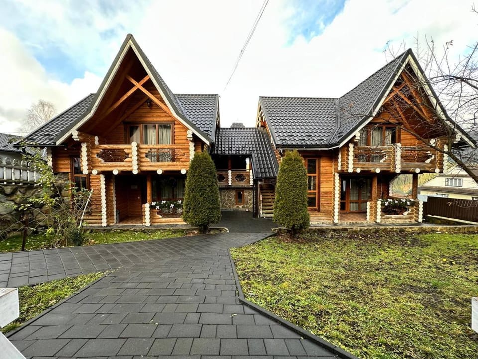 Property building, Garden view, Street view