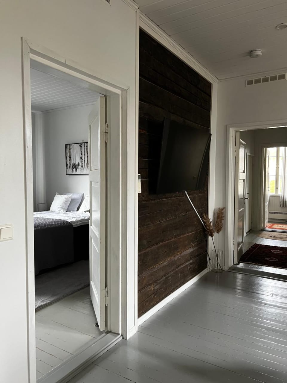 Unique & premium apartment with free wifi & parking for 2 cars in the center of Kerava Apartment in Uusimaa