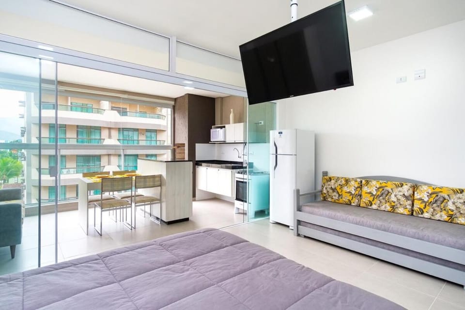 BHU 23 - Home - Ciro · BH23: NOVO E BEM DECORADO NO CORAÇÃO DE UBATUBA Apartment in Ubatuba
